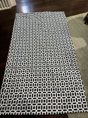 Pottery Barn Navy/White King Size Duvet Cover and Two Standard Shams Pillow Case